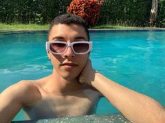 ThomasTwink69 - male webcam at xLoveCam