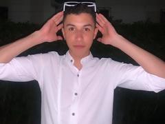 ThomasTwink69 - male webcam at xLoveCam