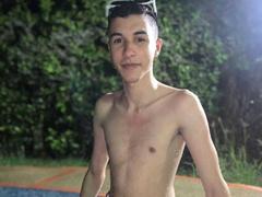 ThomasTwink69 - male webcam at xLoveCam