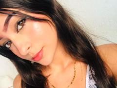 TifannyMyLove - female webcam at xLoveCam