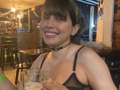 TiffanyHotBabe69 - female with brown hair webcam at xLoveCam