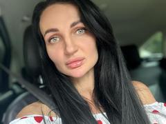 TinaReyes - female webcam at xLoveCam