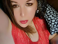 TitanicTits - female with brown hair and  big tits webcam at xLoveCam