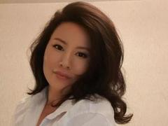 TornadoGirl - female with brown hair and  small tits webcam at xLoveCam