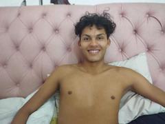 Totonev - male webcam at xLoveCam