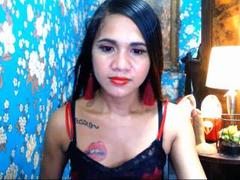 TSRedButterfly - shemale with black hair webcam at xLoveCam