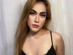 TsQueenXFucker from xLoveCam