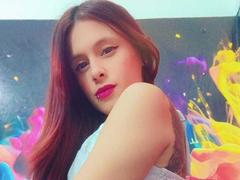 TwoDaisysWeet - female webcam at xLoveCam