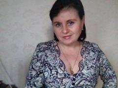 VadaHot - female with brown hair webcam at xLoveCam