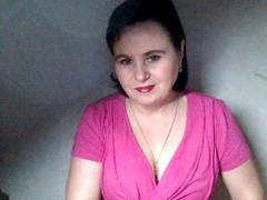 VadaHot - female with brown hair webcam at xLoveCam