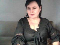 VadaHot - female with brown hair webcam at xLoveCam