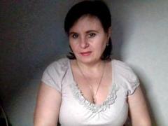 VadaHot - female with brown hair webcam at xLoveCam