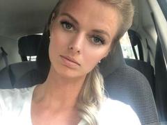 ValeriexAngel - blond female webcam at xLoveCam