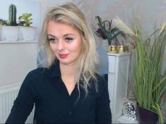 ValeriexAngel - blond female webcam at xLoveCam