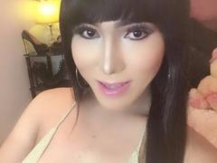 VannaGarcia - shemale with brown hair webcam at xLoveCam