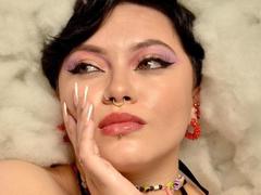 VenusLips - female webcam at xLoveCam