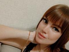 VeronicaLillian - female with red hair webcam at xLoveCam