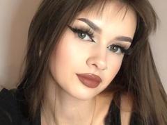 VickyxFantasy - female with brown hair and  small tits webcam at xLoveCam