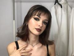 VickyxFantasy - female with brown hair and  small tits webcam at xLoveCam