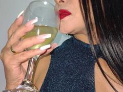 VictoriaGhauter - female with black hair and  big tits webcam at xLoveCam