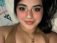 VictoriaSaens - female with brown hair and  small tits webcam at xLoveCam