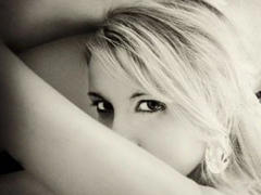 Victoria-Diamond - blond female webcam at xLoveCam