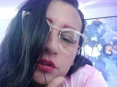 VictoryaClear - female with black hair webcam at xLoveCam