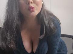 VikkyRose - female with brown hair and  small tits webcam at xLoveCam