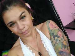 VioletaSlave - female with red hair webcam at xLoveCam