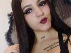 violetta575 - female with red hair and  small tits webcam at ImLive