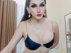 WildVenus - shemale webcam at xLoveCam