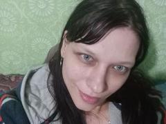 WillieRenie - blond female webcam at xLoveCam