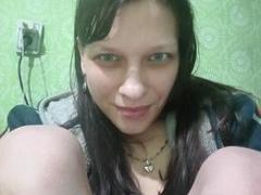 WillieRenie - blond female webcam at xLoveCam