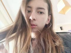 WollyMolly - female webcam at xLoveCam