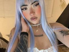 XiaraXuan - blond female with  small tits webcam at xLoveCam