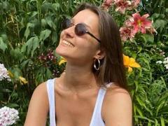 XoSweetSelena - female with  small tits webcam at xLoveCam