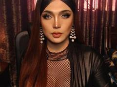 XSexyBellax - shemale with brown hair webcam at xLoveCam