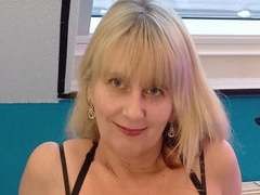 XXHotAngelinaXX-sex - blond female webcam at xLoveCam