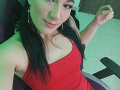 YessiHot - female webcam at xLoveCam