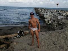 YourHotBoby - male webcam at xLoveCam
