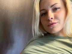 YourSweetBlondie - blond female with  small tits webcam at xLoveCam