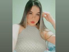 YusIx - blond female webcam at xLoveCam