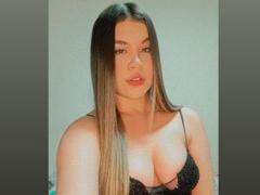 YusIx - blond female webcam at xLoveCam