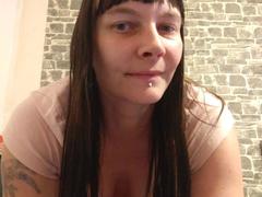 YviEngel87-hot - female with brown hair webcam at xLoveCam