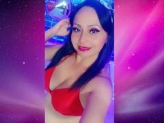 Zaria69 - female with black hair webcam at xLoveCam
