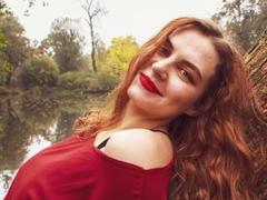 ZoeyFancy - female with red hair webcam at xLoveCam