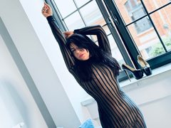_Dgestaris_ - female with black hair webcam at ImLive