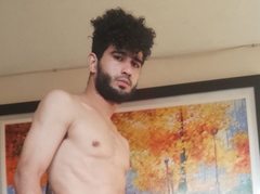 Aaron_haren1 - male webcam at ImLive