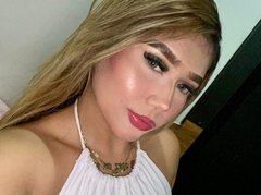 abbydollYou - blond female webcam at ImLive