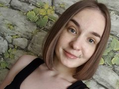 AndaHot69 - female with brown hair and  big tits webcam at xLoveCam